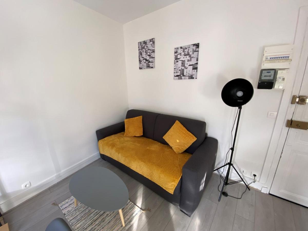 Enghien-Les-Bains : Studio Au Coeur Du Centre Ville Luaran gambar